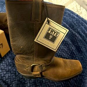 Frye boots, size 9. Looks pristine and never worn. Tag still on it.